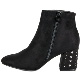 Snygga stövlar på stolpen svart 1