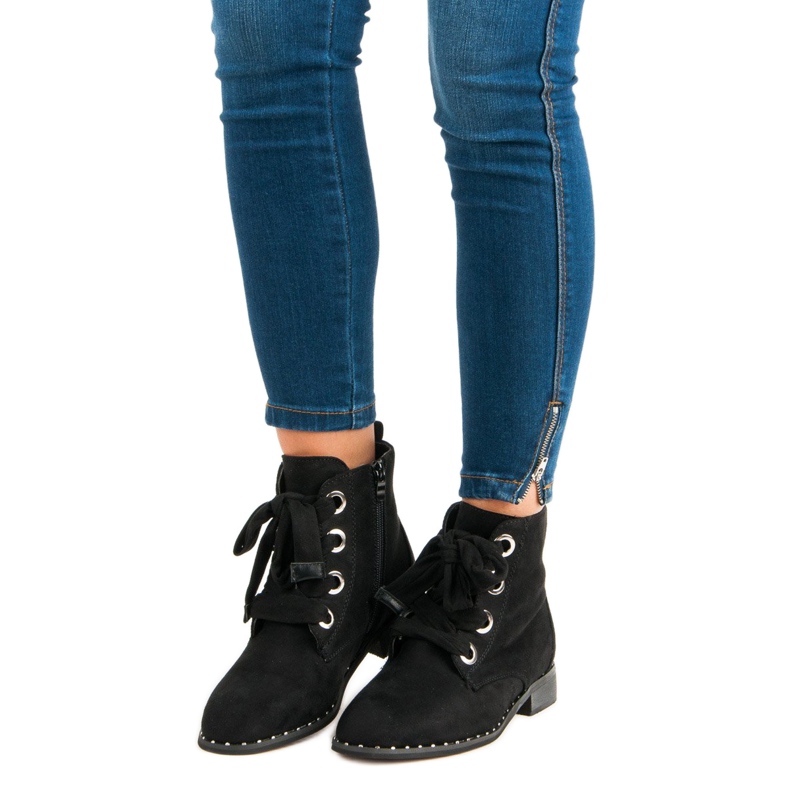 Stövlar i mocka svart 1