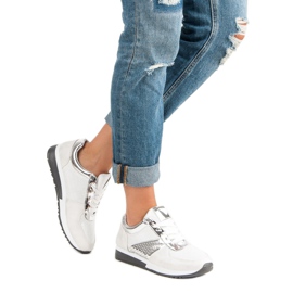 Snygga sportskor vit 2