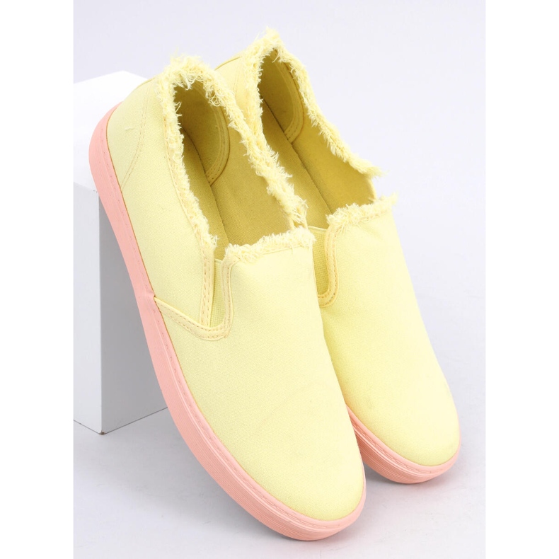 Gula damtrosor NB166 Gul 1