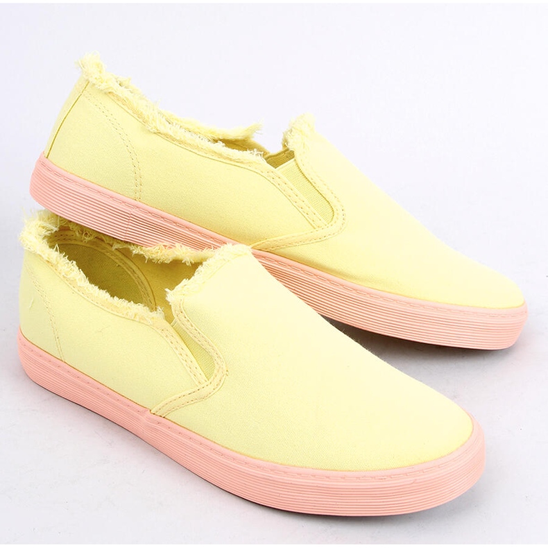 Gula damtrosor NB166 Gul 2