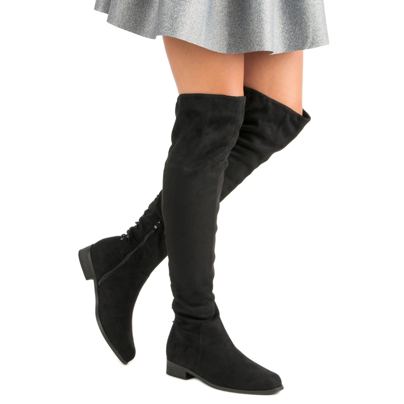 Svarta musketeerstövlar 2