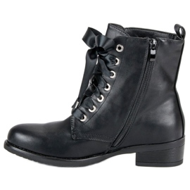 Knutna svarta arbetare 2