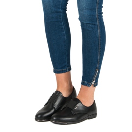 Miss Laura Svarta slip-on skor 1