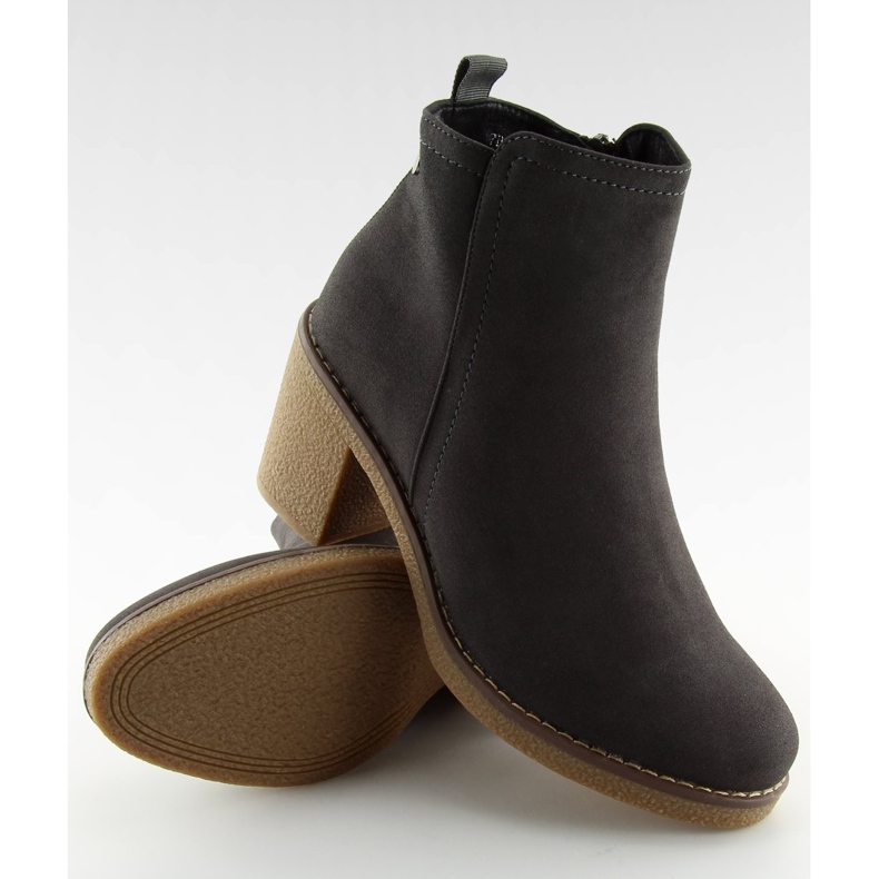 Grå Högklackade stövlar 7B670 Grå 1