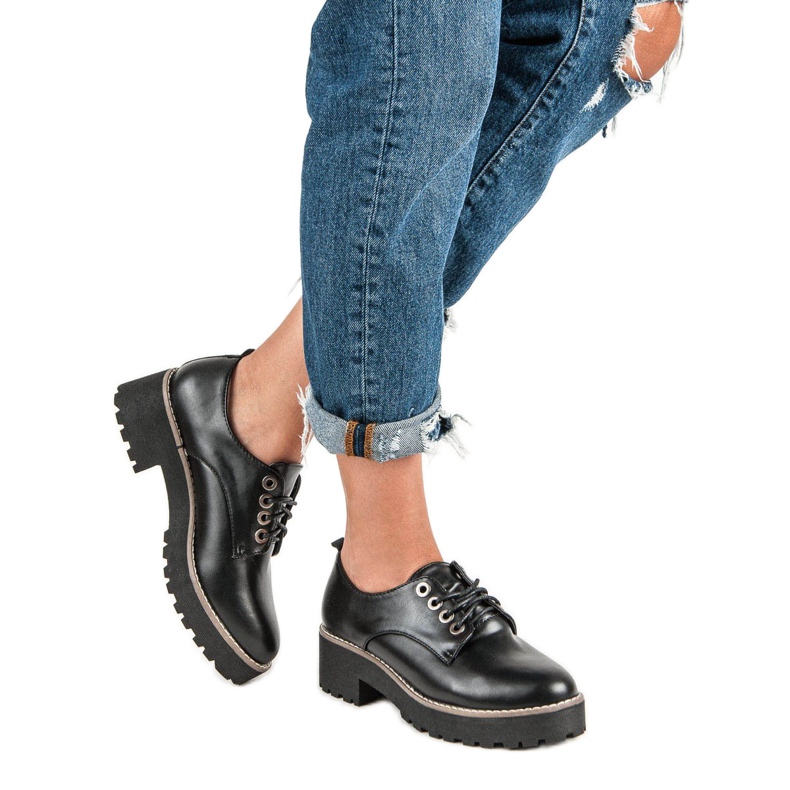 Trendiga snörskor svart 2