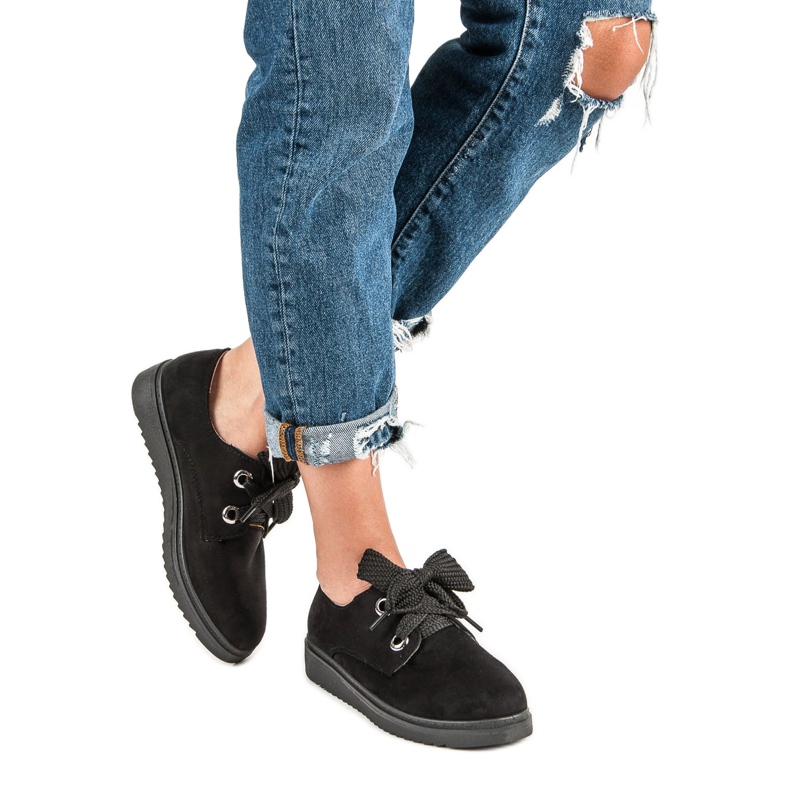 Sneakers i mocka svart 1