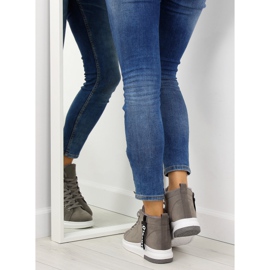 Gråisolerade sneakers 2018-67 grå 2