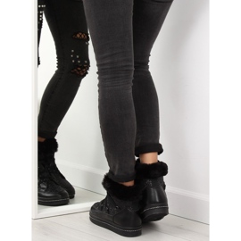 AX05 black moon snöskor svart 2