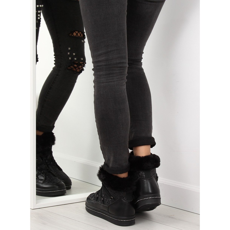 AX05 black moon snöskor svart 2