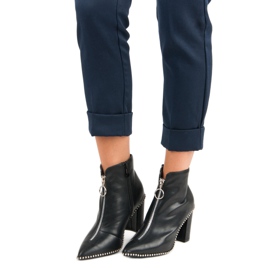 Eleganta svarta stövlar 1