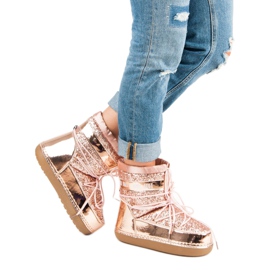 Trendiga rosa snöskor 2