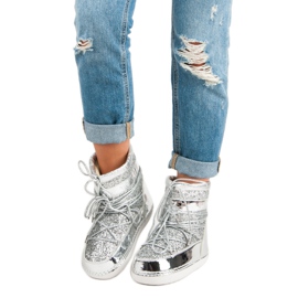 Snygga snöskor i silver grå 1