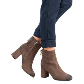 Snygga stövlar på VINCEZA -stolpen brun 1