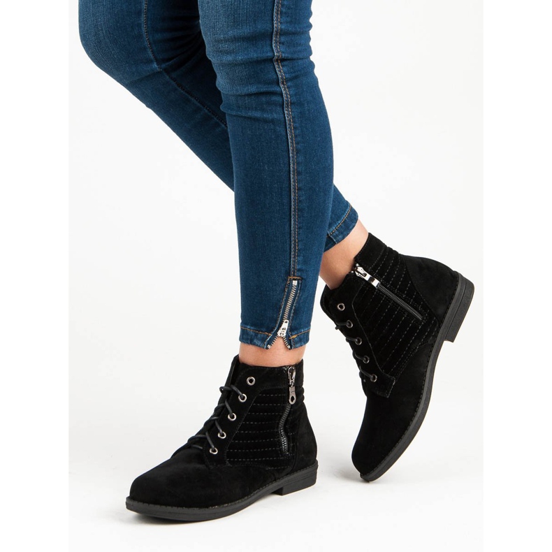 Svarta stövlar på en dragkedja 1