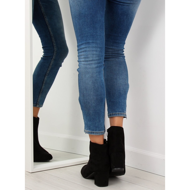 Svarta högklackade stövlar F780 svart 1