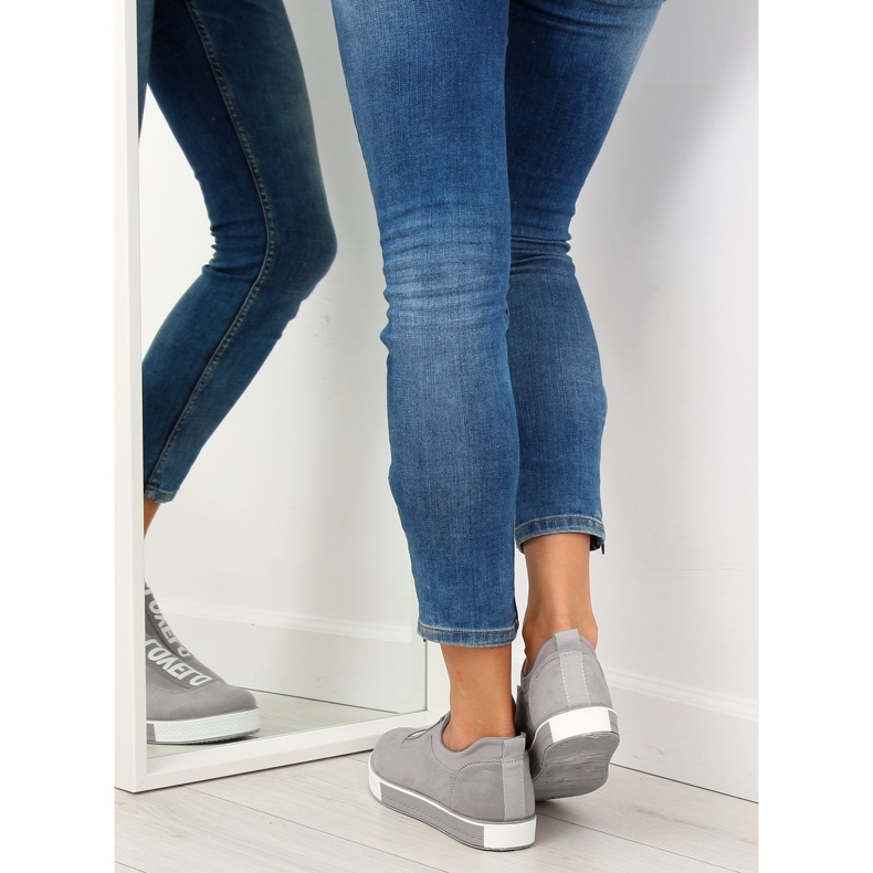 Grå Kvinnors grå sneakers X-9707 Grå 1