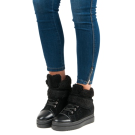 Varma svarta stövlar 1