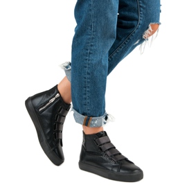 Svarta sneakers ovanför fotleden 2