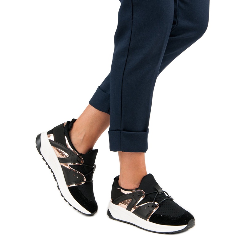 Snygga sportskor svart 2