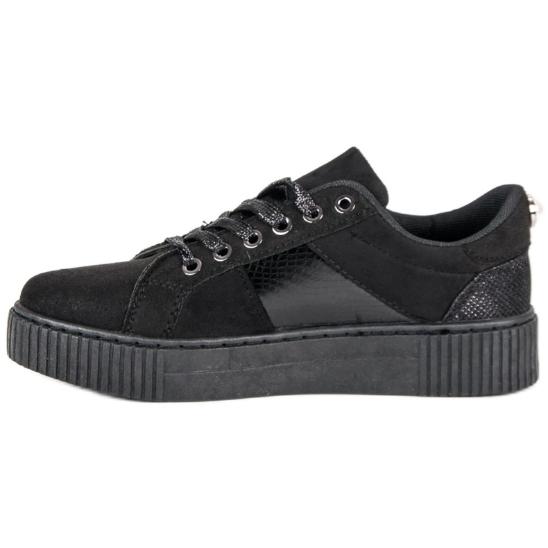 Snygga svarta sneakers 1