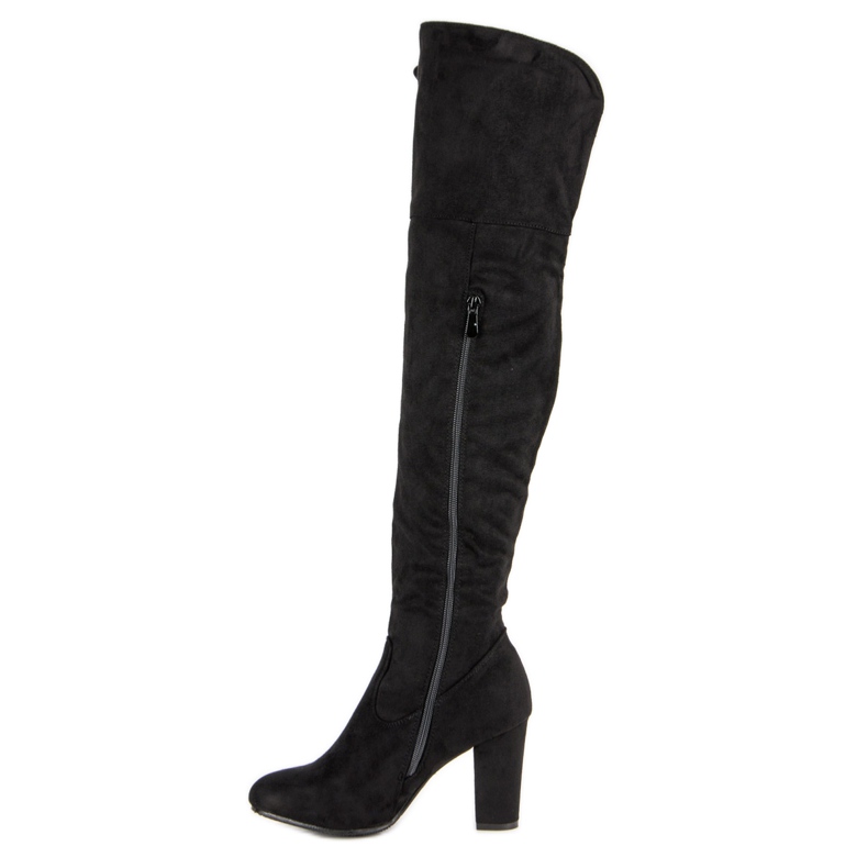 R'S Svarta mockamusketer 1