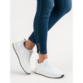 Lätta sportskor vit 1