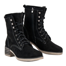 Filippo Arbetare i svart mocka 1