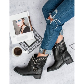 SDS Snygga cykelstövlar svart 2