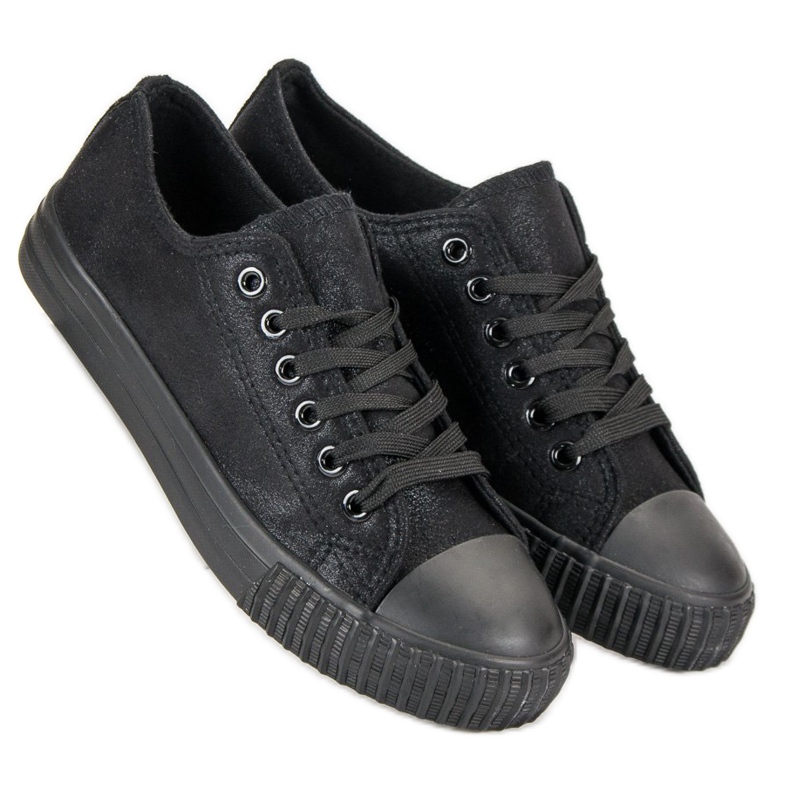 Svarta sneakers 2