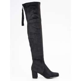 Filippo Mockaskinnmusketer på en pelare svart 1