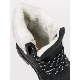 Svarta fällare med päls 1