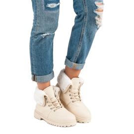 Beige fällare med päls 2