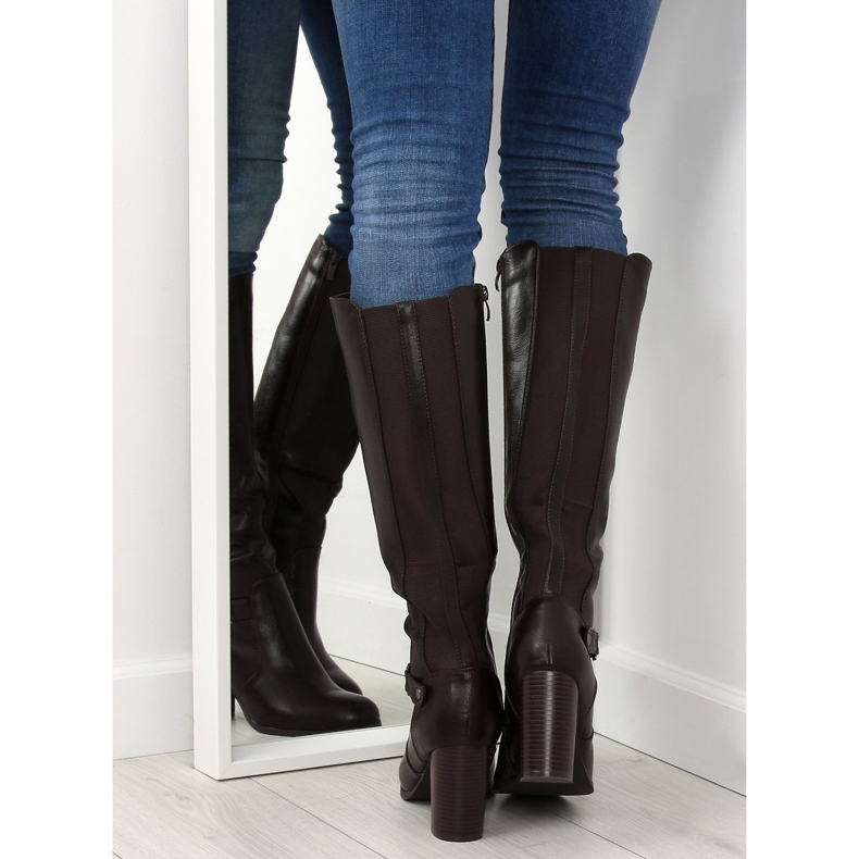 Bruna högklackade stövlar QT02P Brun 1