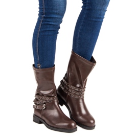 Small Swan Bruna arbetare 1