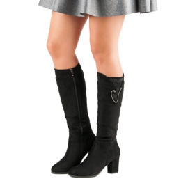 Högklackade stövlar i mocka svart 1