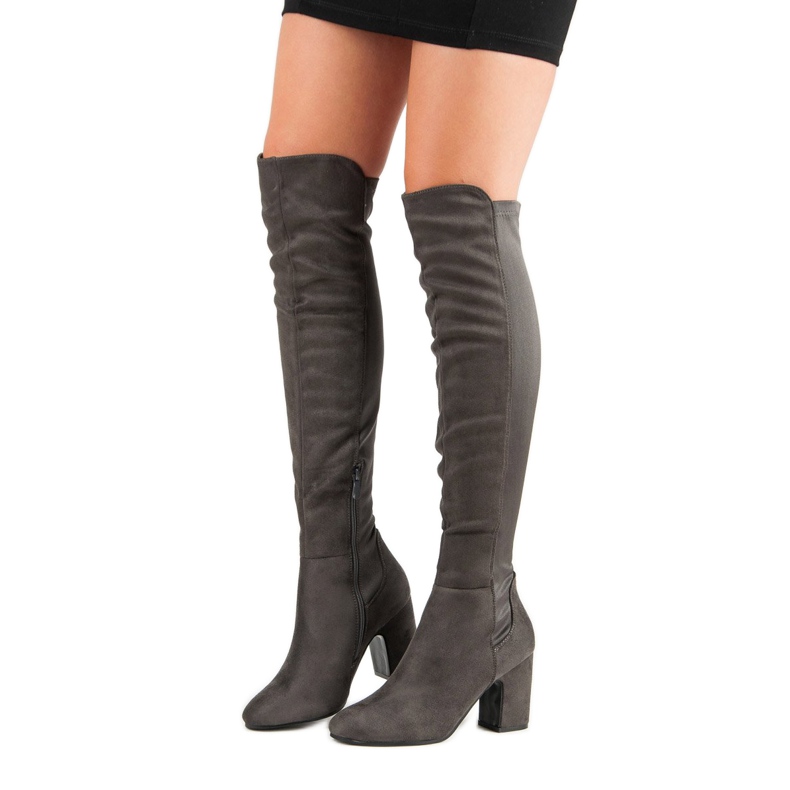 Seastar Matchande musketörer på stolpen grå 1