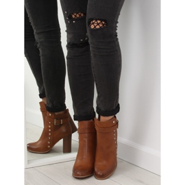 Högklackade stövlar kamel 88073 brun 1