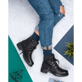 Janessa Svarta snörarbetare 1