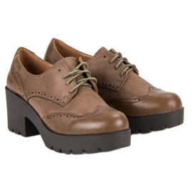 Ch. Creation Eleganta beige skor 2