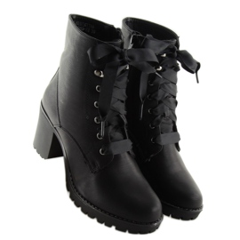 Svarta högklackade arbetare B2889-KB Svart 2