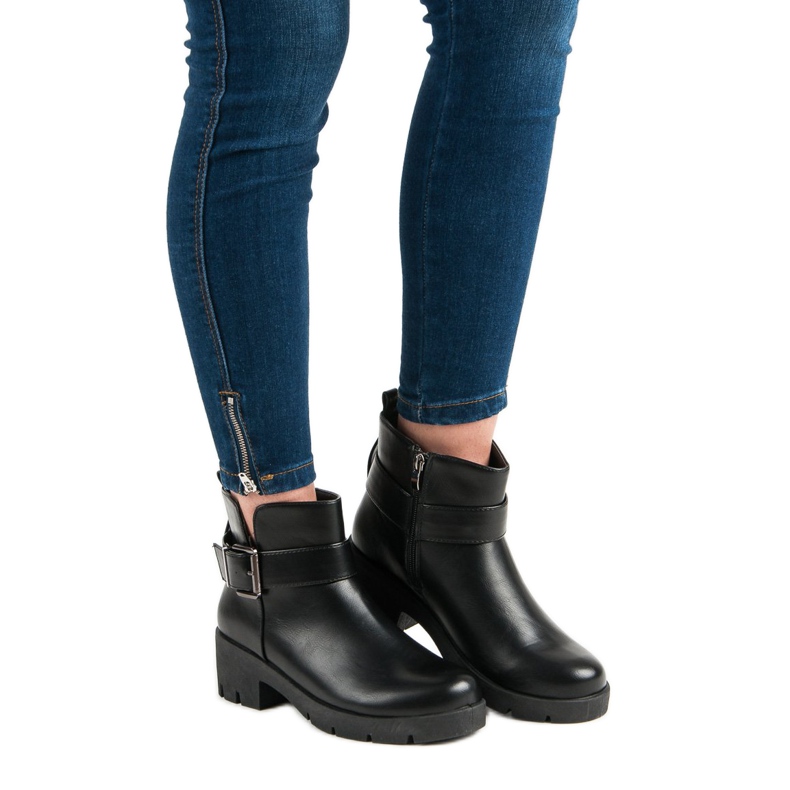 Kayla Svarta arbetare på plattformen 1