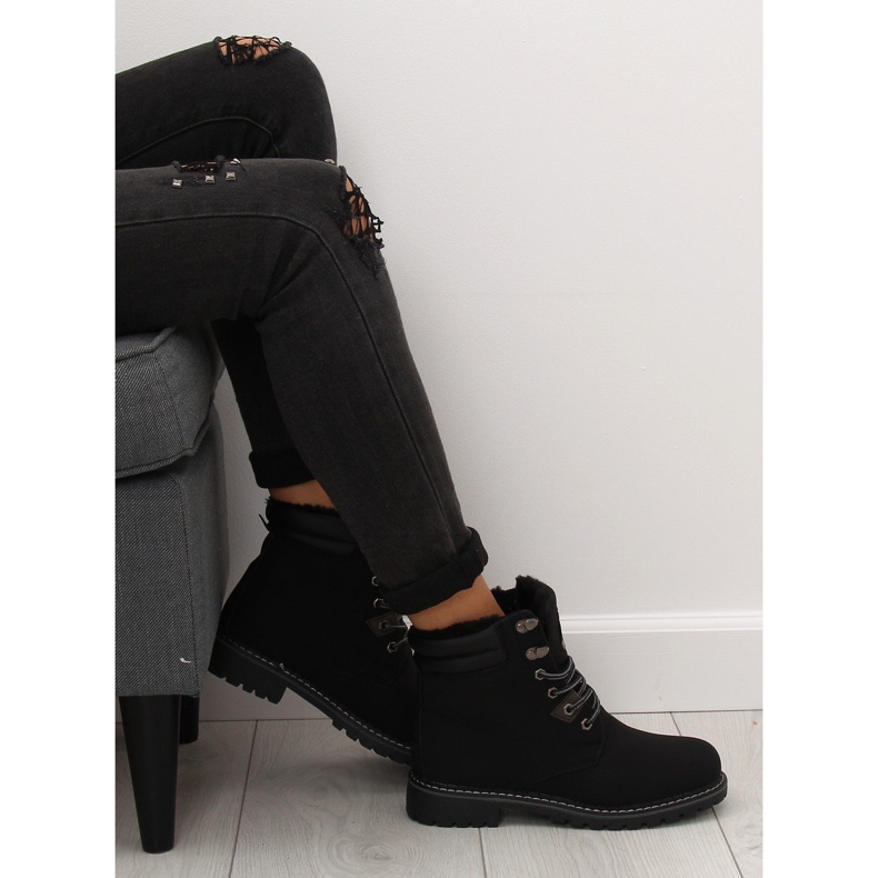 Svarta isolerade träskor BB2022-KB Svart 1