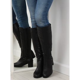 Svarta Lågklackade stövlar SG-206 Svart 1