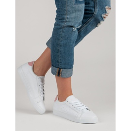 Vita sportskor rosa 1