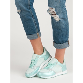 Snörade sportskor vit grå grön 2