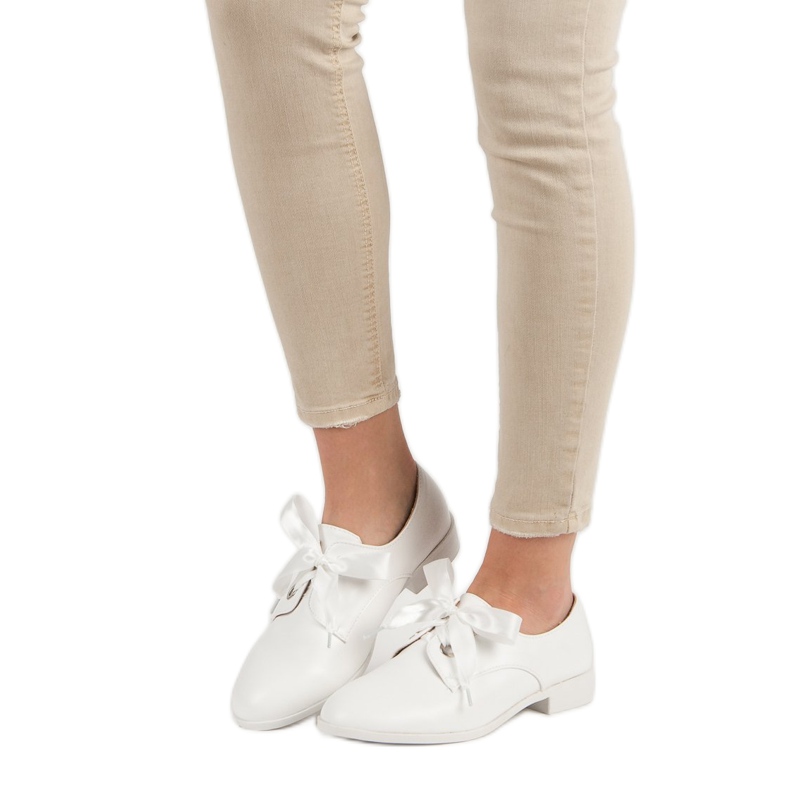 Tina&Co Knutna brogues vit 2