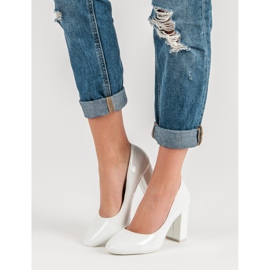 Seastar Vitlackerade pumpar 1