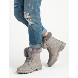 Ljusgrå fällare med päls 2