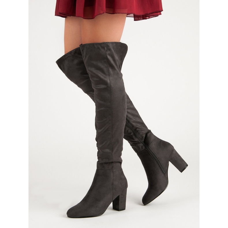 Kayla Grå musketerer 2